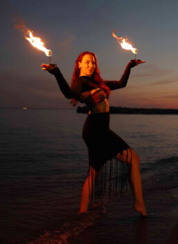 toronto-fire-show-professional-dancer