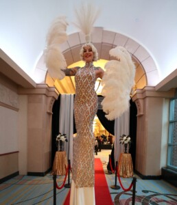 corporate-stilt-walker-greeter.jpg
