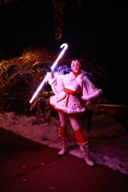 led-christmas-roaming-performer-toronto-entertainment-seasonal