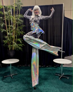 silver-stilt-walker-corporate-perfomer-toronto.jpg